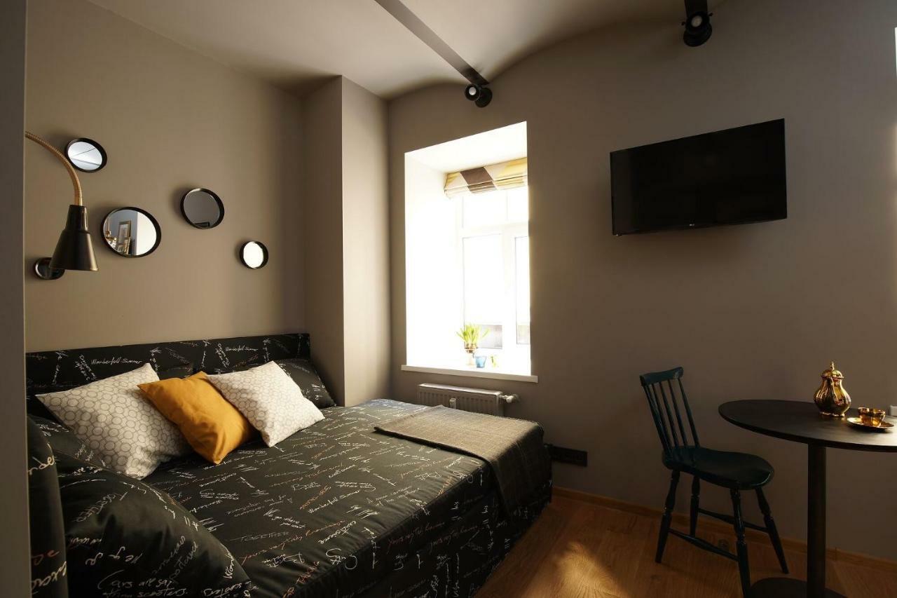 New Bohemian Crash Pad In Riga Centerアパートメント エクステリア 写真